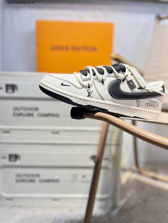 Nike SB Dunk Low, Highly Recommended New Colorway from Major Factory. Made with