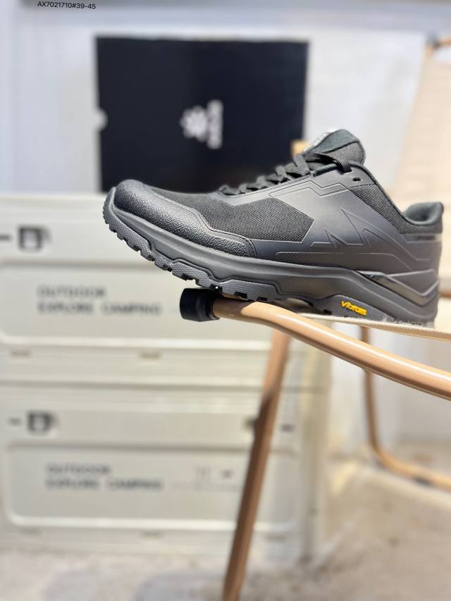 Kailas Gtx Boa Outdoor Low-Top Waterproof Hiking Shoes, made by a major manufac