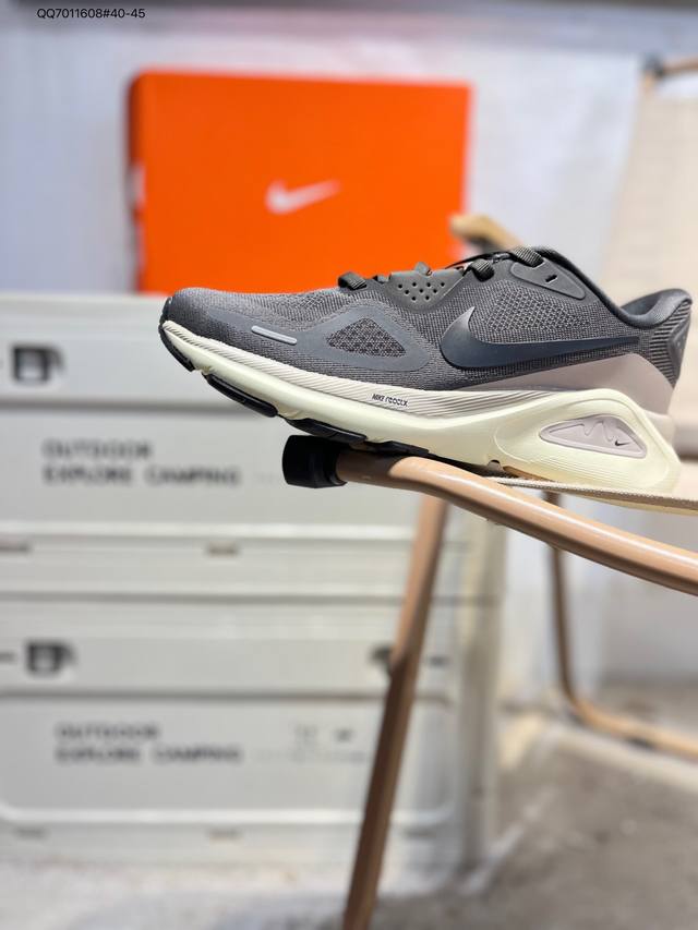 Upgraded original last and paper version data development#Uses woven fabric uppe