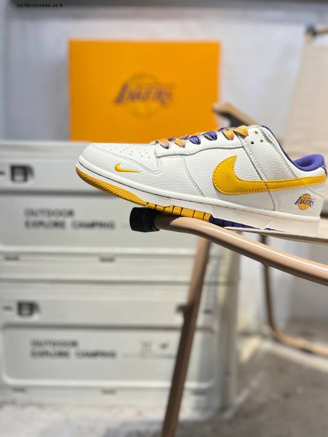 Nike SB Dunk Low, Highly Recommended New Colorway from Major Factory. Made with