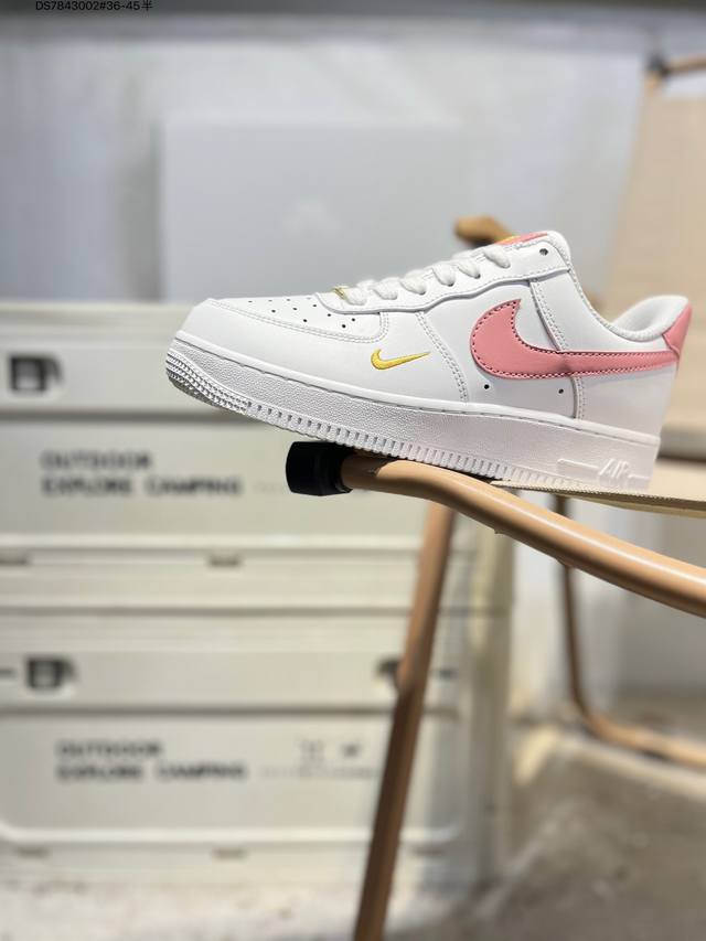 Nike Air Force 1 '07, a versatile casual athletic shoe. Soft, responsive cushio