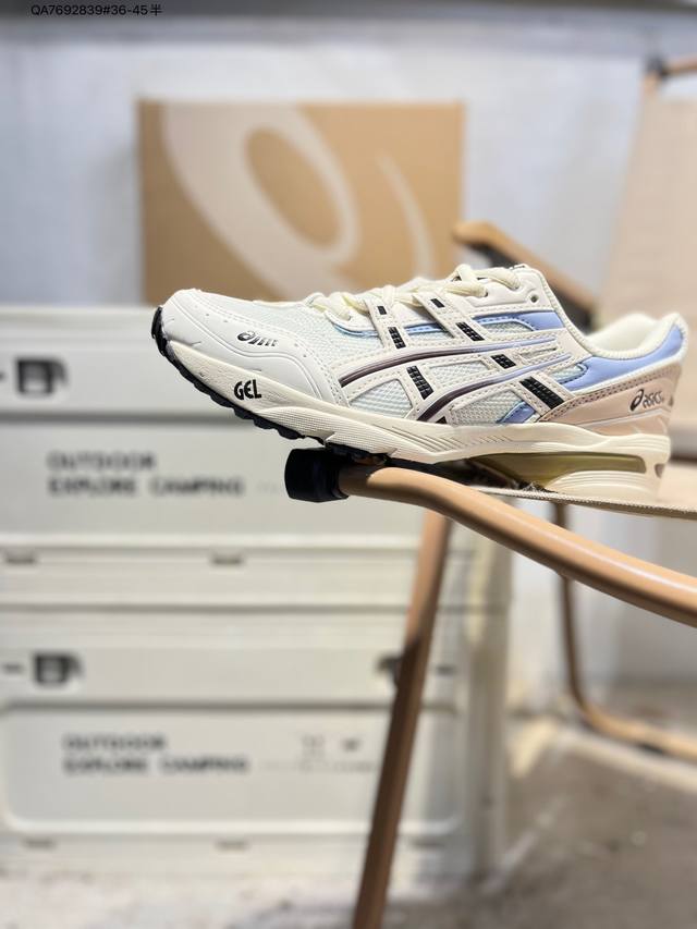 Asics Gel-1090, a classic Asics running shoe, is currently riding the wave of fu