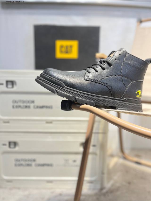 Cat Hardcore Bulldozer Brand Series Workwear and Casual Shoes Same style as on T