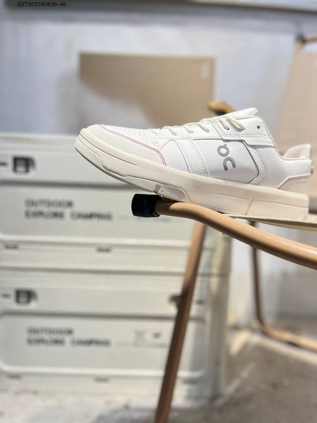 On Cloudtilt Moon Lightweight Sports and Casual Shoes Very comfortable on the fe