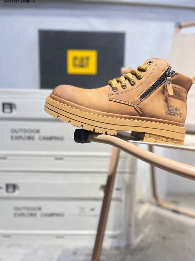 Cat Hardcore Bulldozer Brand Series Workwear and Casual Shoes Same style as on T