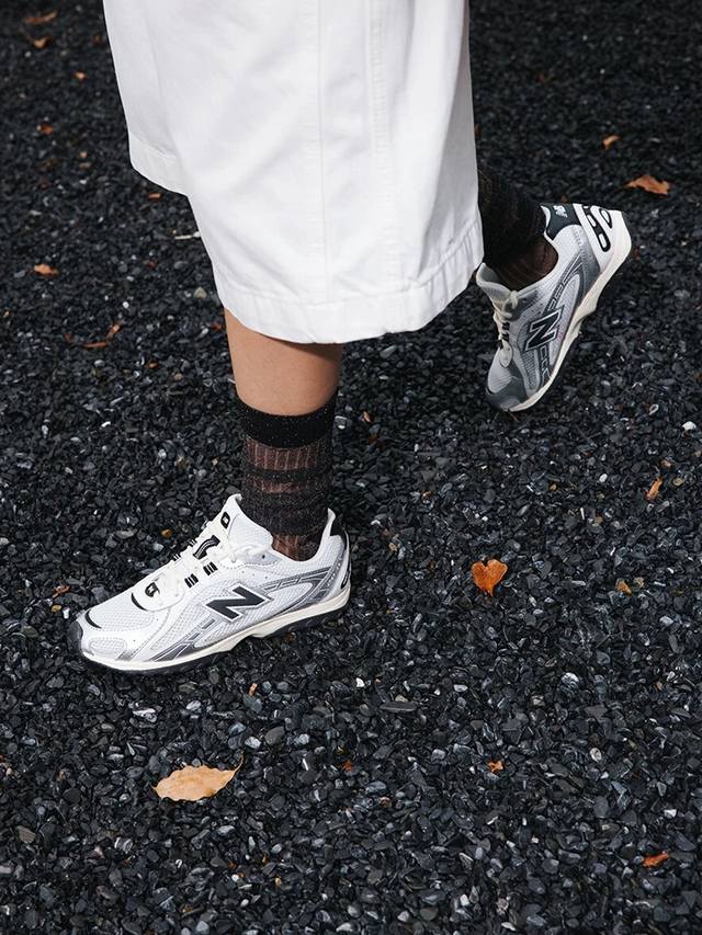 The white, black, and silver versions are so cool! DDD