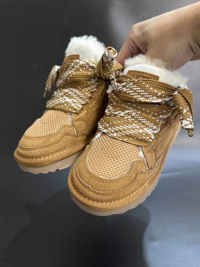 Ugglowmel 2nd Generation Sports and Casual Children's Snow Boots feature a lace-