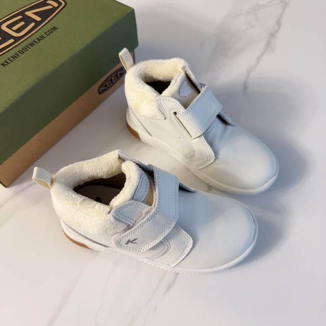 Keen Knx Middie children's fleece-lined high-top shoes, a must-have for autumn