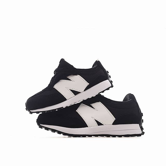 Designed specifically for preschool children, this shoe combines retro classic