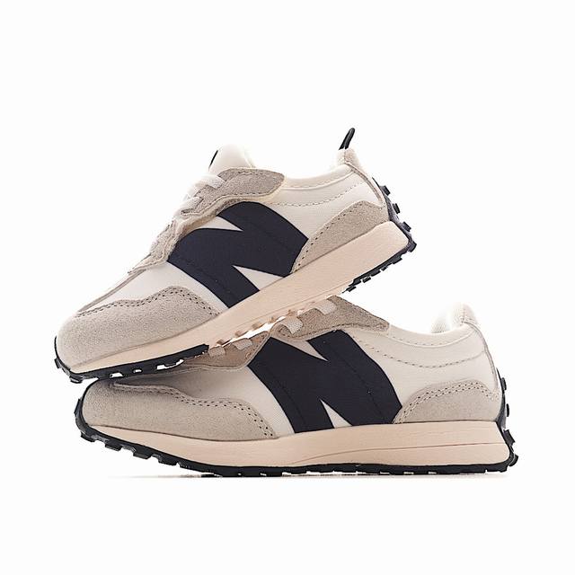 Designed specifically for preschool children, this shoe combines retro classic