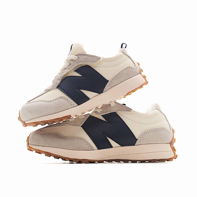 Designed specifically for preschool children, this shoe combines retro classic