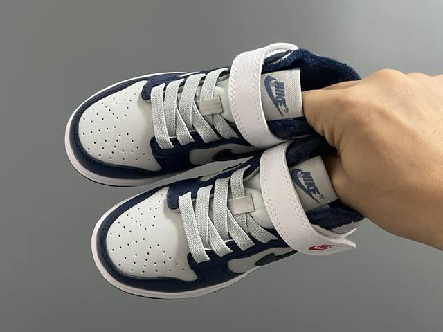 Fleece-lined High-top Velcro Sneakers for Children (Sizes 26-37) A must-have fo