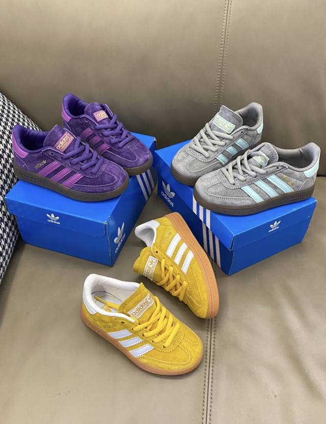 Original image straight from the camera These sneakers are perfect for small fee