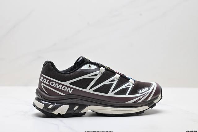 Company-grade Salomon XT-6 outdoor trail running shoes. The upper features Sens