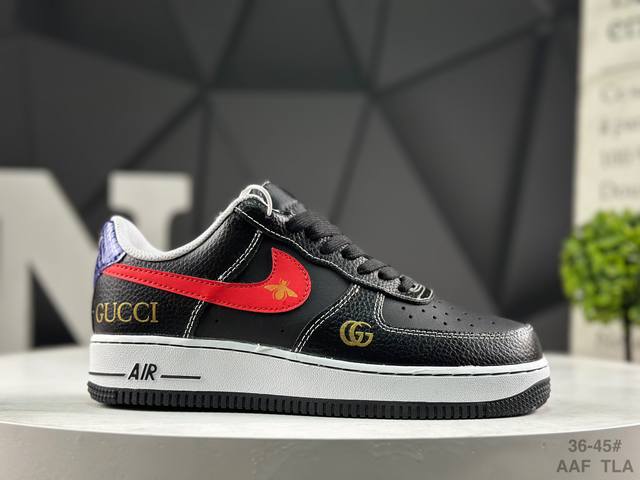 Nike Air Force 1 '07 Low, low-top athletic and casual shoes. Features a complex