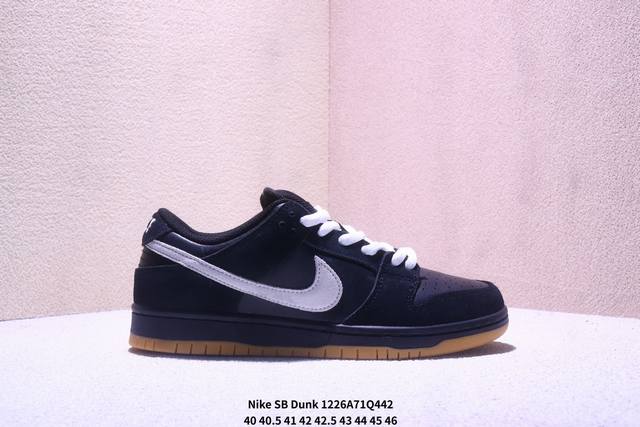 Nike SB Dunk Low Retro Series Retro Low-Top Casual Sports Skateboard Shoes. Fea