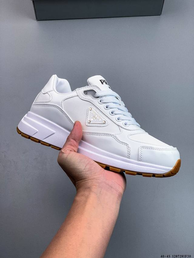 Prada Prax 01 Low-Top Casual Shoes for Men ( ) The upper is made of leather. An