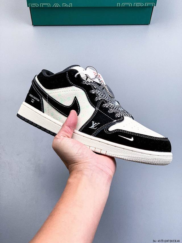 Nike Air Jordan 1 Low (AJ1) - A low-top trendy casual sneakers. Perfectly craft