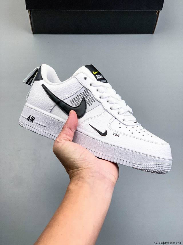 Original last data paper template, featuring a high-quality, durable leather up