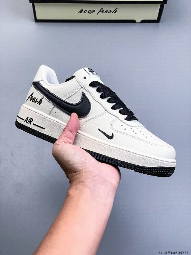 Original last data paper template, featuring a high-quality, durable leather up