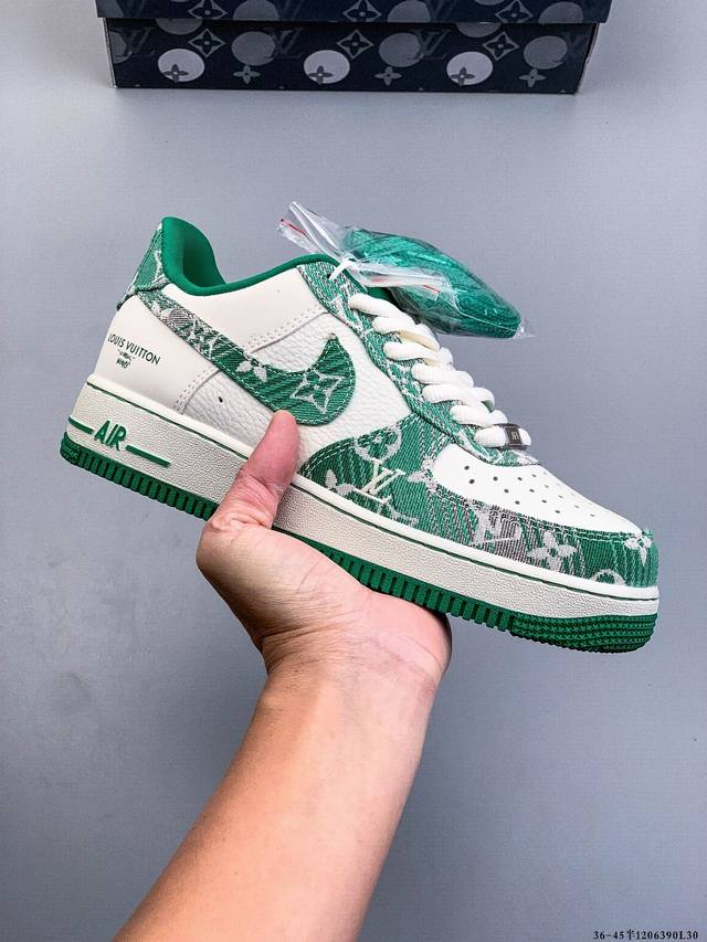 Original last data paper template, featuring a high-quality, durable leather up