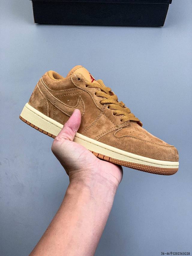 Nike Air Jordan 1 Low AJ1, a trendy and casual sneaker. Perfectly crafted AJ1 l