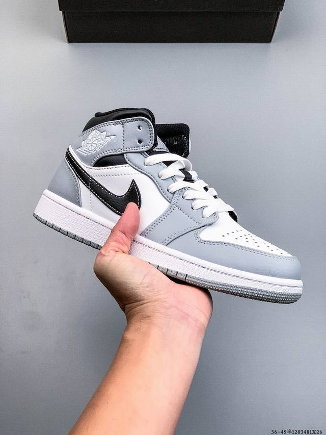 Genuine Nike Air Jordan 1 Mid AJ1 Classic Retro Casual Basketball Shoes 1203481X