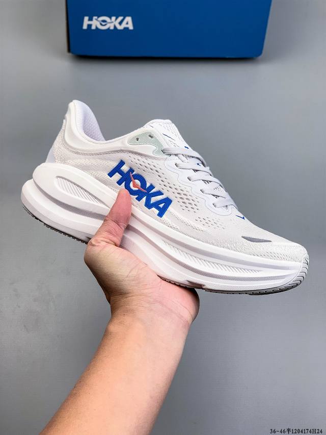 Hoka One One Bondi 9, Shawn Yue's new cushioned running shoe. The highly anticip