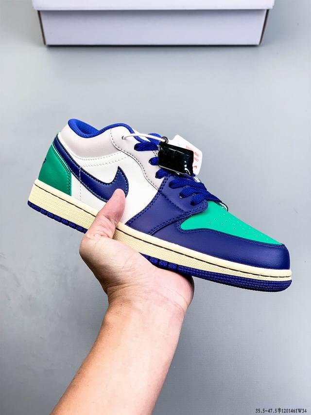 Nike Air Jordan 1 Low AJ1, a trendy and casual sneaker. AJ1 low-top with perfec