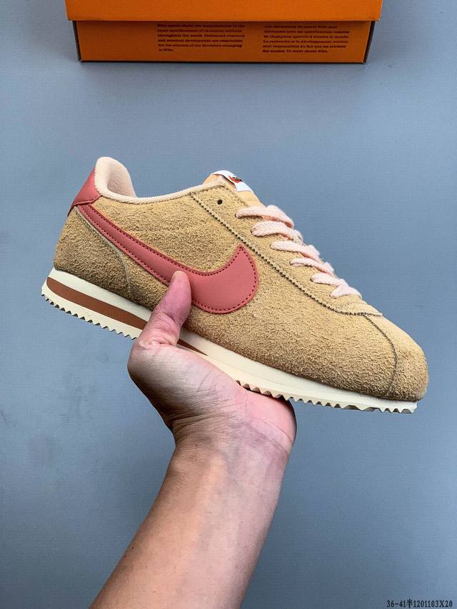 Nike Classic Cortez Nylon (Forrest Gump Classic Casual Sneakers) 1201103X20