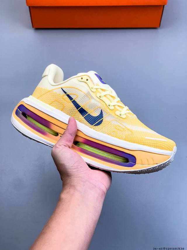 Company Grade! Nike Vomero Premium, Nike's top-of-the-line running shoe for the