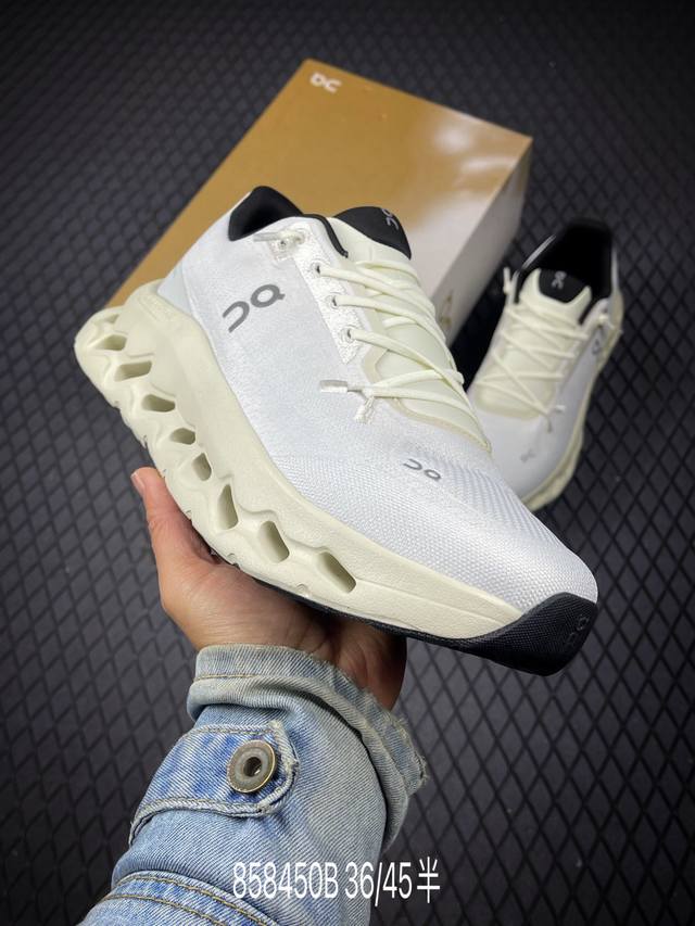 B On Angpao Cloudzone Soft, Comfortable, Non-slip, Wear-resistant Low-top Casual