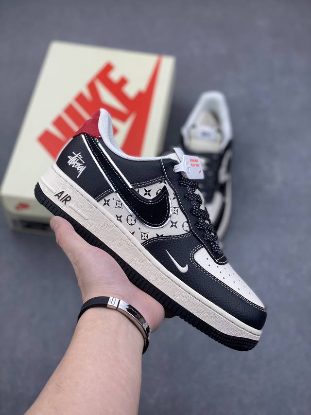Limited Overseas Release! Factory Grade Nike Air Force 1 '07 Low "Stusic Collabo