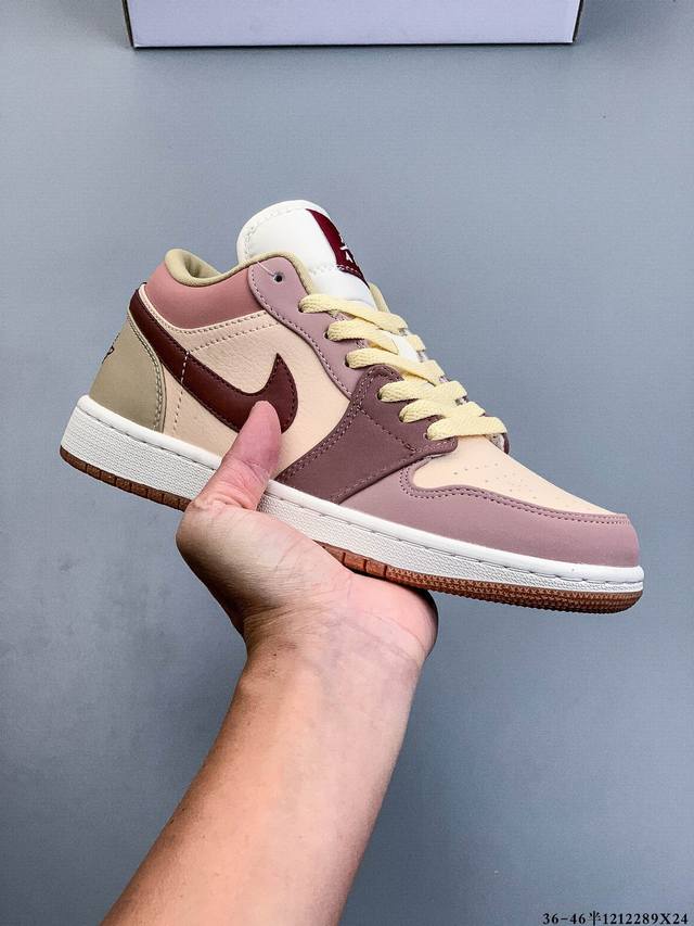 Authentic label with two layers! Nike Air Jordan Low 1 Classic Casual Shoes 1212