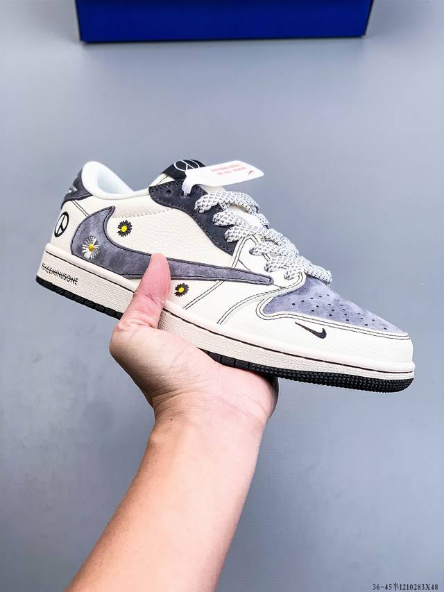 Nike Air Jordan 1 Low (AJ1) - A low-top trendy casual sneakers. Perfectly craft