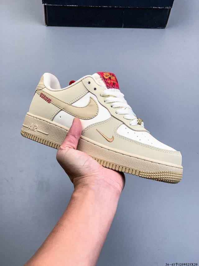 Authentic label with two layers! Nike Air Force 1 Low, classic and versatile cas