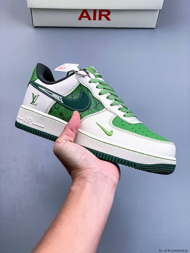 Original last data paper template, made with a hard, high-quality leather upper