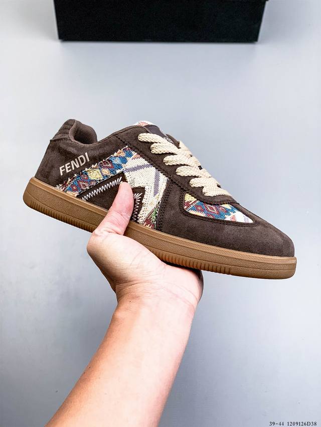 Company Grade! Fendi Street Fun Series Lace-up Casual Shoes OEM Original Quality