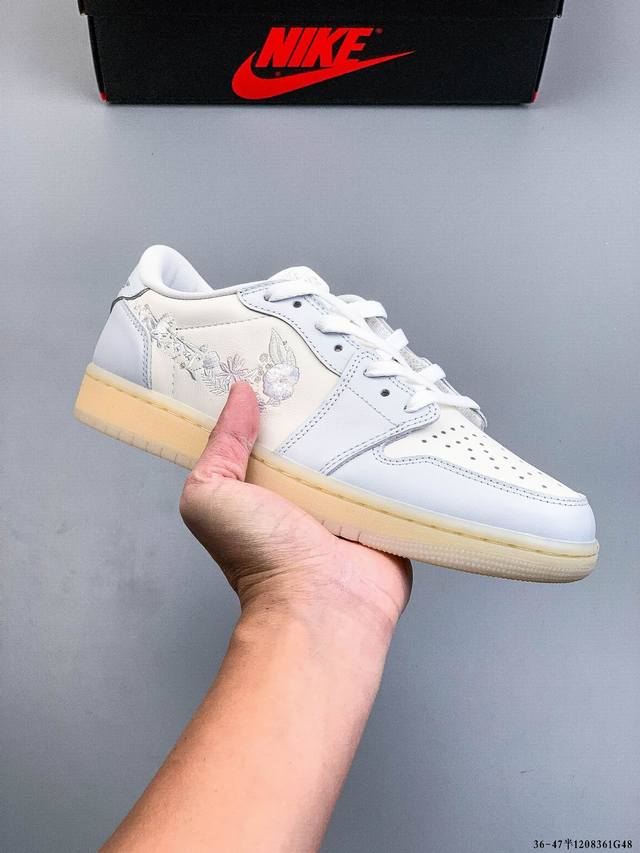 Nike Air Jordan 1 Low AJ1, a trendy and casual sneaker. AJ1 low-top with perfec