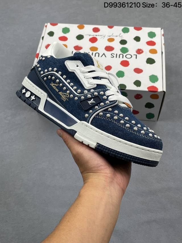 Louis Vuitton Lv Trainer sneakers, new colorway, basketball style sneakers. Des