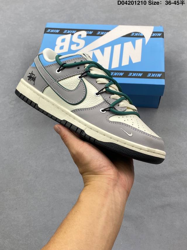 Nike SB Dunk Low X Moncler Collaboration - White/Grey Lace-up, Genuine Factory