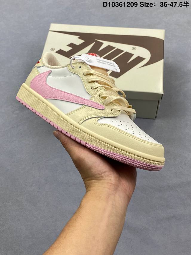 Travis Scott X Fragment Design X Jordan Air Jordan 1 Low Og Sp. This Travis Scot