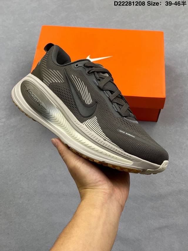 Nike Vomero 18X Lightweight Running Shoes Nike Vomero 18 Comfortable, Versatile