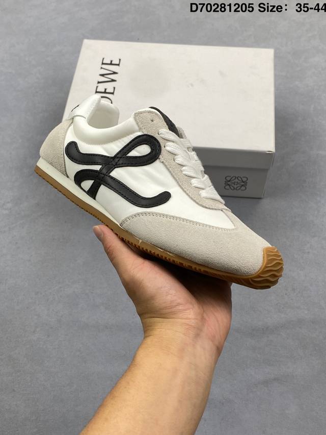 New Product: Loewe Ballet Runner Leather Minimalist Round Toe Lace-up Low-top Sn