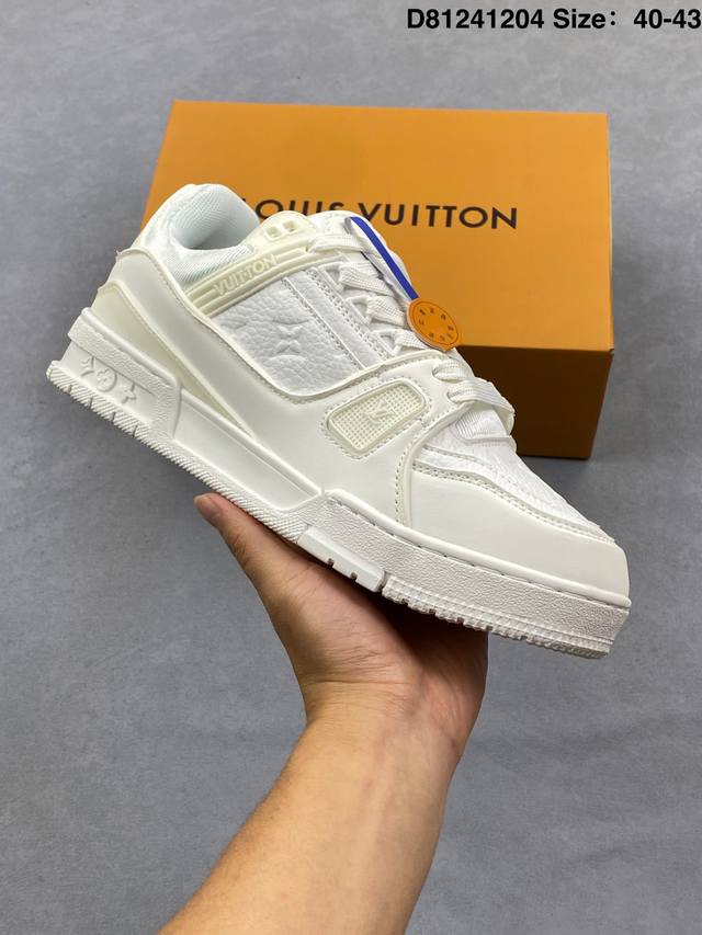 Louis Vuitton Lv Trainer sneakers, new colorway, basketball style sneakers. Des