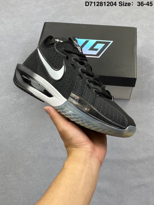 Nike GT Cut 3 Ep basketball shoes feature a lightweight fabric and suede upper