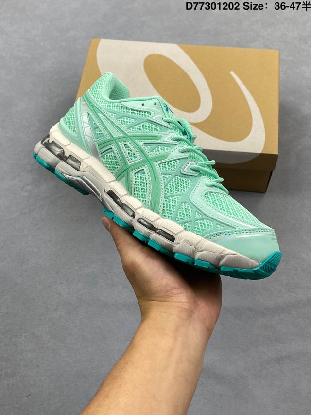 Asics Gel-Nyc. Asics breathable mesh upper with some synthetic leather sections,