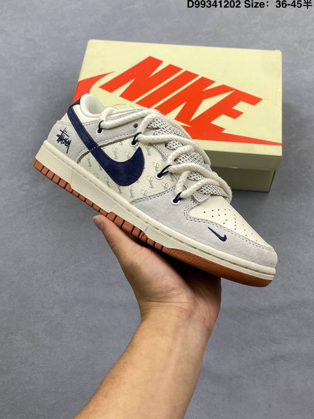 Air Jordan 1 Retro Low X Louis Vuitton. Officially synchronized new colorway, o