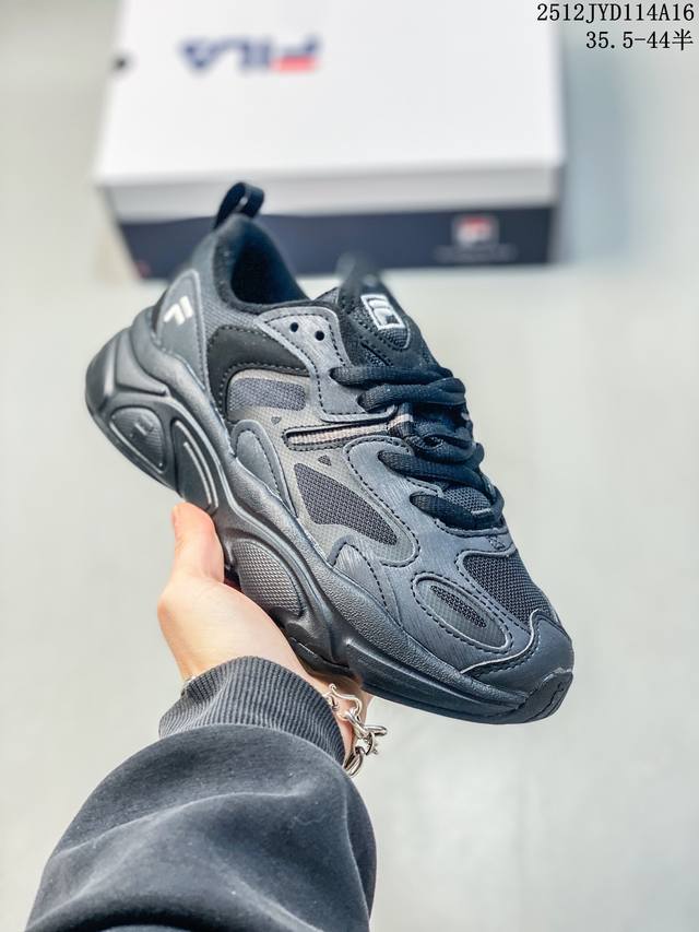 Company-grade Fila Mars 2.0 low-top retro versatile athletic dad shoes. Made wit