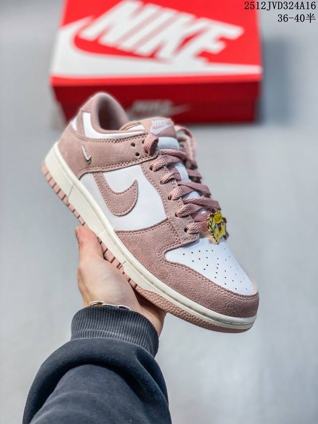 Nike Dunk Low Sneakers, SB series, classic and versatile casual sports sneakers